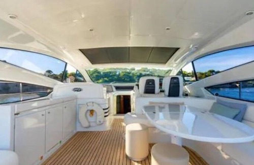 Volos City Centre Boat Rental | Enjoy a unique experience of luxury and safe accommodation in Sporades & Aegean!