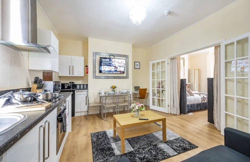 Chapeltown Apartment | Enjoy a Wonderful and Relaxed Stay in out Beautiful Home