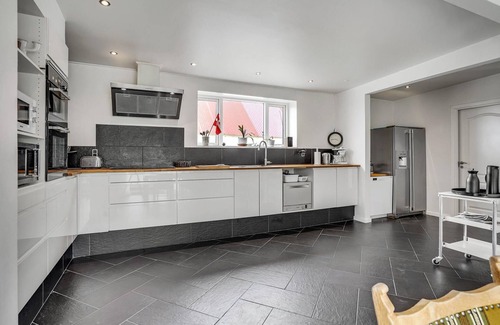 Naesby House | Enjoy a wonderful vacation in this quietly located vacation home.