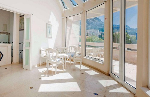 Donja luka House | Enjoy a wonderful vacation not far from the sea in this luxurious vacation home with pool.