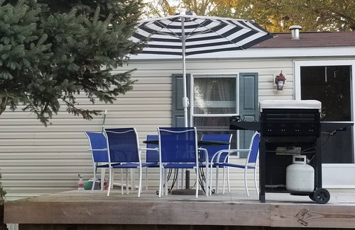 North East House | Enjoy Birdwatching from the Deck!