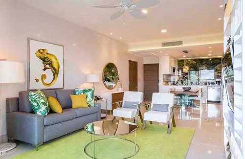 Cancun Resort | Enjoy Blanca Garza! High End Resort and Rooms.