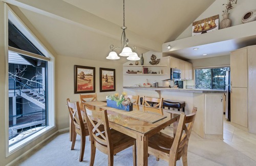 Century West Condo | Enjoy Deschutes River Views from Beautiful 3-Bedroom Mt. Bachelor Village Condo!