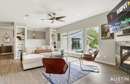 Swede Hill House | Enjoy DT In A Newly Renovated Home Covered Patio