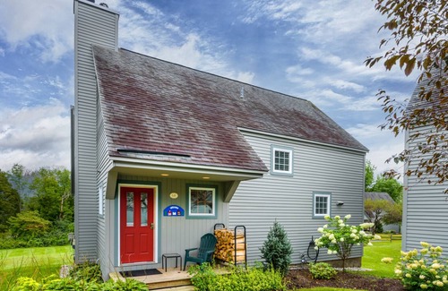Manchester Center House | Enjoy each season's weather in historic Manchester. Plenty to do year round!
