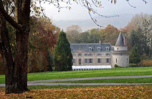 Dormans House | Enjoy en Champagne House in the middle of the vineyard free parking