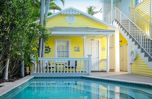 Uptown - Upper Duval House | Enjoy Kew Wests Historic Old Town! Beach Access, Onsite Bar, Short Walk to Duval