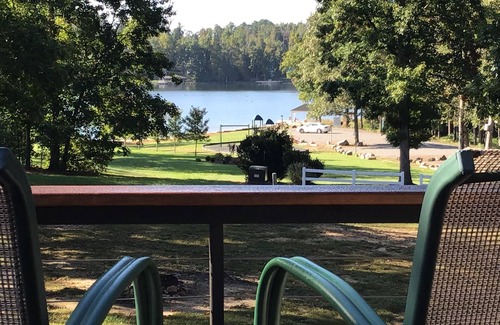 Mineral House | Enjoy lake life FREE kayak and canoes. Relax at this family friendly lake house.