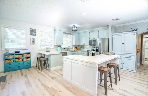 Lake Placid House | Enjoy lakefront sunsets on Highlands County's premier recreational Lake June