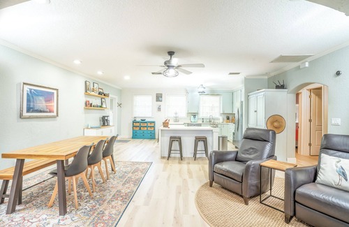 Lake Placid House | Enjoy lakefront sunsets on Highlands County's premier recreational Lake June