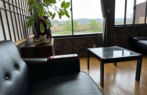 Nachikatsuura House | Enjoy Nanki with 2 meals☆River Fun★Sea Fun★Mountain Fun★Sightseeing Tour★Sushi. Tempura. Sashimi Cuisine ★Guesthouse Rengeen