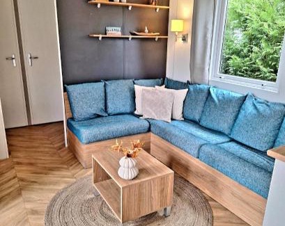 Lauwersoog Ski Chalet | EnJoy Natur, See und Meer Chalet Lauwersoog- 1-6 Pers- 3 Schlafzimmer, 2 Badezimmer- Frühes Einchecken ab 14 Uhr