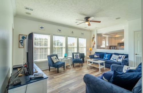 Corolla House | Enjoy ocean views from the crow's nest at Shaka Shack!