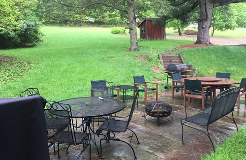 Gowen City House | Enjoy our large Victorian farmhouse ride the AOAA or visit knoebels minutes away