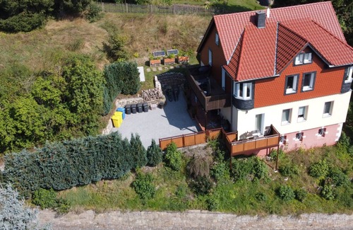 Tanne Apartment | Enjoy our modern apartment with balcony