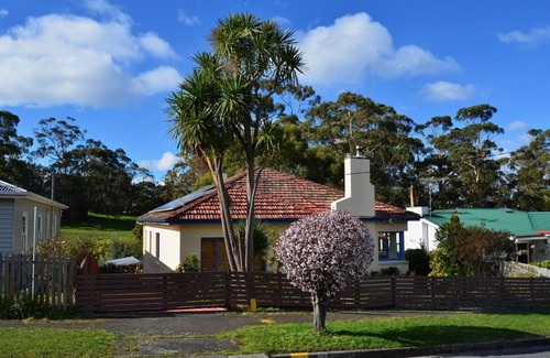 Taroona Apartment | Enjoy privacy and experienced hospitality