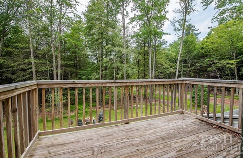 Eagles Mere House | Enjoy quality time with family at "At Ease", the gem of the woods in Eagles Mere