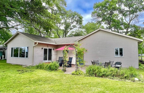 Baxter Cabin | Enjoy regional Fall and Winter events in a cozy cabin on White Sand Lake.
