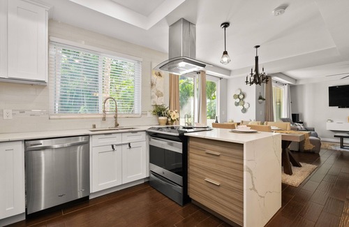 Kapolei Condo | Enjoy resort style living in our fabulously updated KoOlina Fairways town home.