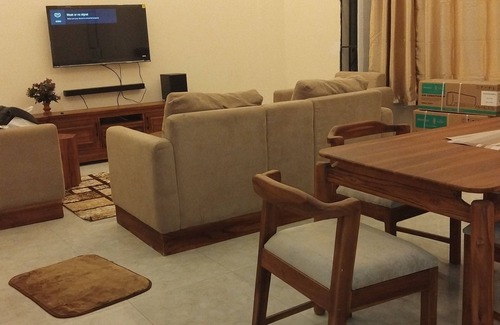 Dar es Salaam House | Enjoy spacious 3-bedroom apartment with WiFi, AC in charming Dar es Salaam City