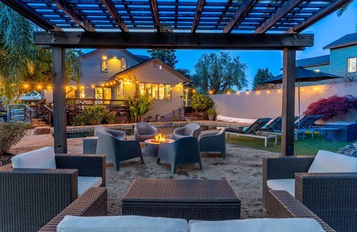 Forestville House | Enjoy Summer relaxing in hot tub, pool & by the outdoor firepit