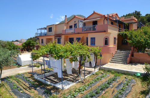 Karlovassi Apartment | Enjoy Sunrises and Sunsets from this Cozy Studio