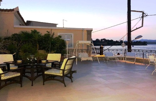 Koroni House | Enjoy the beauty of Koroni and the Messinia region in comfort and style.