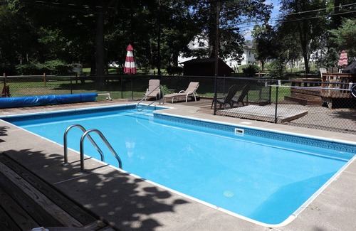 Rotterdam Junction House | Enjoy the best of Saratoga area from a quiet and relaxing location!