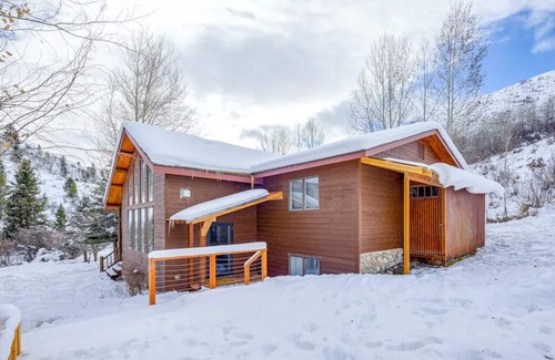 Hoback Junction House | Enjoy the Best of Wyomingnn