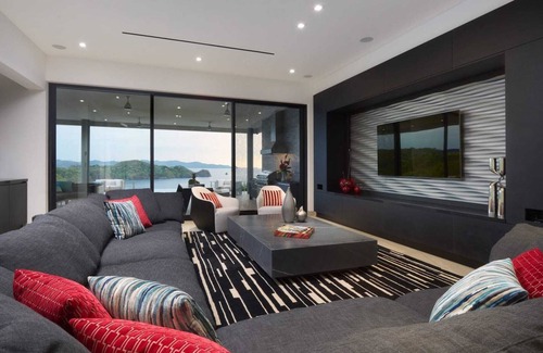 Papagayo Peninsula Villa | Enjoy the closseness from stunning beaches and lush nature trails!