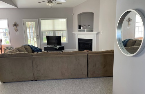 Brices Creek House | Enjoy the comforts of home while you're working in the area & visiting New Bern.