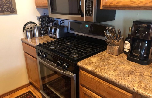 Forest Lakes Cabin | Enjoy the cool pines in colorful COLORADO! Park like setting & Wildlife GALORE!