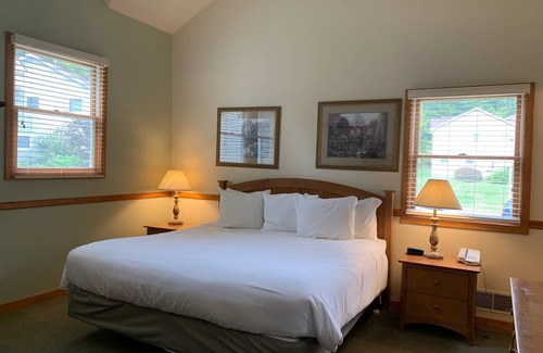 Shawnee On Delaware Resort | Enjoy the fresh air of Pennsylvania's Pocono Mountains!