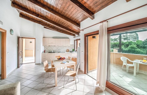 Costa Paradiso Apartment | Enjoy the Sardinian holiday feeling in this holiday apartment with pool in Costa Paradiso.