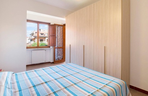 Pizzo Apartment | Enjoy the sea view from the balcony and relax in a quiet location near Pizzo.