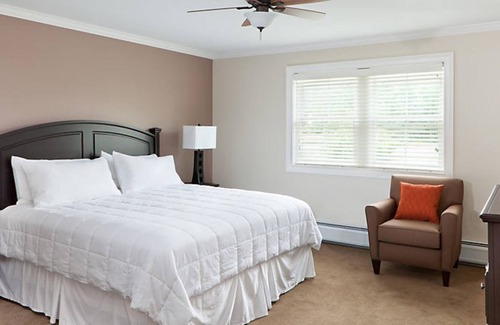 Lincoln Condo | Enjoy the Stunning Fall Foliage of the White Mountains in Lincoln NH