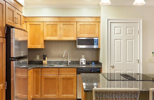 Lincoln Condo | Enjoy the Stunning Fall Foliage of the White Mountains in Lincoln NH