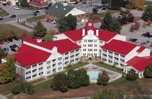 Lincoln Condo | Enjoy the Stunning Fall Foliage of the White Mountains in Lincoln NH