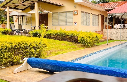 Cuenca Cottage | Enjoy the tranquility and natural beauty at Quinta Estefania.