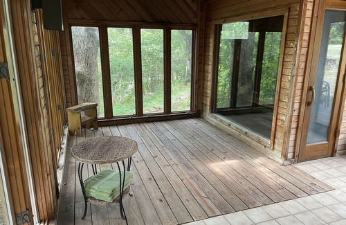 Halfway House | Enjoy the tranquility of country living with the benefits of a luxury get away!