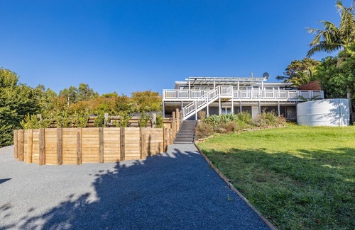 Kerikeri House | Enjoy the View - Kerikeri Holiday Home