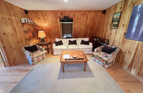 Sandgate House | Enjoy the views and Vermont Vibes