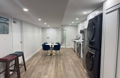Ajax House | Enjoy This Cozy & Spacious Place in the Most Beautiful Neighbourhood. Love it!