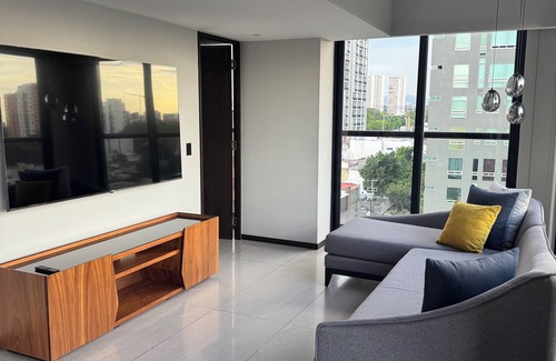 Americana Apartment | Enjoy this incredible apartment in the heart of the city.