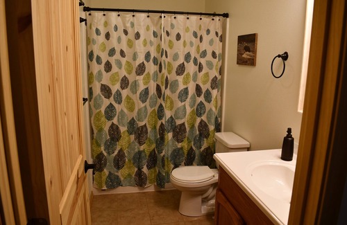 Bear Creek Cabin | Enjoy this Newly Constructed Luxury Suite surrounded by Alaska's Natural Beauty