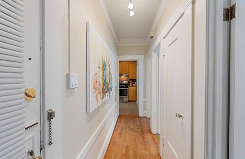 Richmond District Apartment | Enjoy ultra convenient City living from this comfortably stocked and furnished contemporary flat