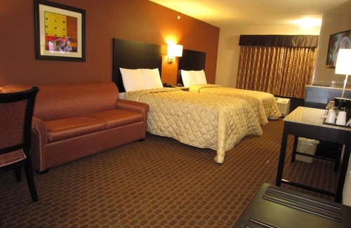 Monmouth Junction Hotel | Enjoy Free Breakfast at Red Carpet Inn and Suites Monmouth | 2 Units