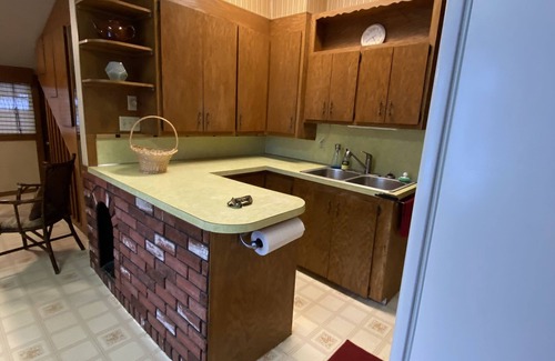 Weiser Cottage | Enjoy your comfy stay at Grandma's House near the Weiser River Trail