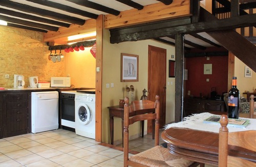 Montgesty Cottage | Enjoy your holiday in a charming gîte with a large pool in South-West France