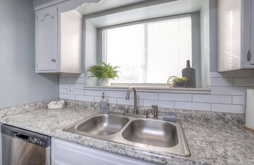 Mission Apartment | Enjoy Your Mission: 1bed/1bath